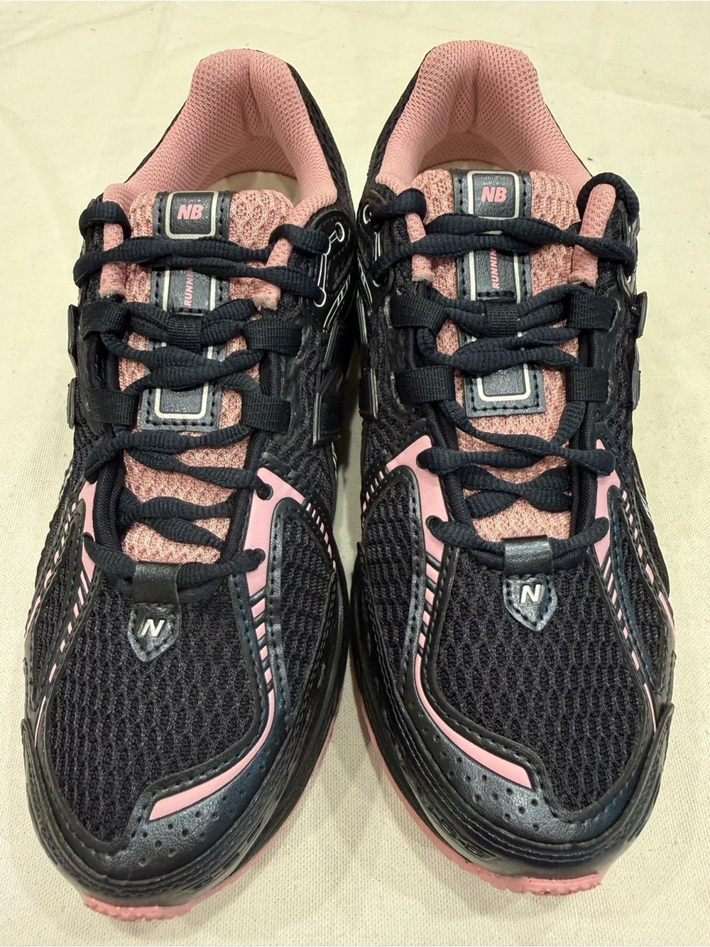 New Balance U1906RCU Unisex Lifestyle Sneaker Color Black/ Pink